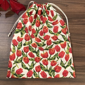 Piros tulipános nagy méretű kenyeres zsák, pamutvászon frissentartó PUL béléssel - táska & tok - bevásárlás & shopper táska - kenyeres zsák - Meska.hu