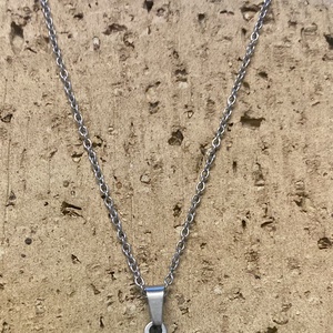 Névreszóló sielős nemesacél nyaklánc - női vagy férfi lánccal - ékszer - nyaklánc - monogram & névnyaklánc - Meska.hu