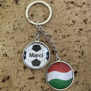 Névreszóló focis, magyar zászlós nemesacél kulcstartó, táskadísz - feliratos, neves, dátumos, számos - táska & tok - kulcstartó & táskadísz - kulcstartó - Meska.hu
