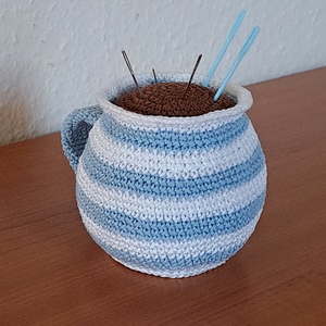 Horgolt csíkos bögre, tűpárna - otthon & életmód - dekoráció - dísztárgy - Meska.hu