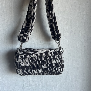 FANINO mini válltáska - fekete és világos kék  - táska & tok - kézitáska & válltáska - válltáska - Meska.hu