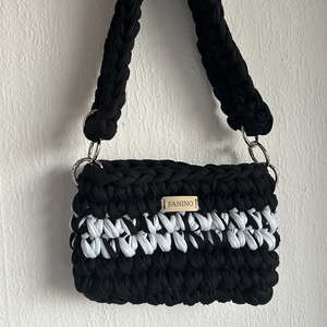 FANINO mini válltáska - fekete és világos kék , Táska & Tok, Kézitáska & válltáska, Válltáska, Horgolás, MESKA