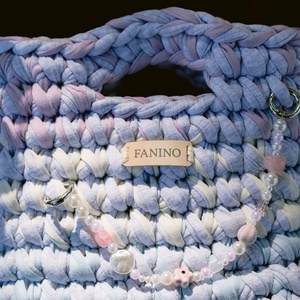 Gyöngyös táska dísz/charm/kulcstartó - táska & tok - kulcstartó & táskadísz - kulcstartó - Meska.hu