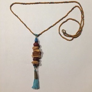 Borostyánfüggős türkiz rojtos nyaklánc  - Meska.hu