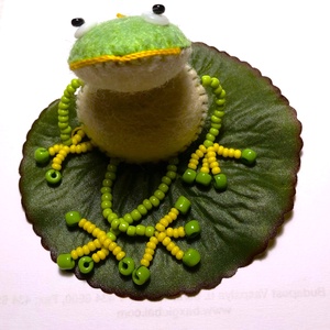 Levelibéka - karácsony - mikulás - mikulás beltéri dekoráció - Meska.hu