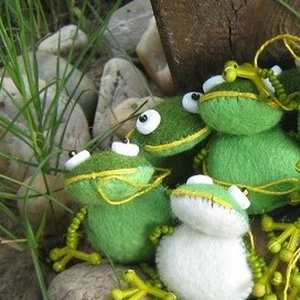 Levelibéka - karácsony - mikulás - mikulás beltéri dekoráció - Meska.hu