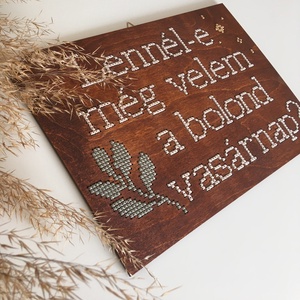 Bolond vasárnap - otthon & életmód - dekoráció - fali és függő dekoráció - falra akasztható dekor - Meska.hu
