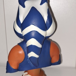 Star Wars Ashoka Tano mellszobor/figura - művészet - makett, modell - Meska.hu