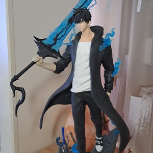 Solo Leveling anime Jinwoo szobor/figura - Meska.hu
