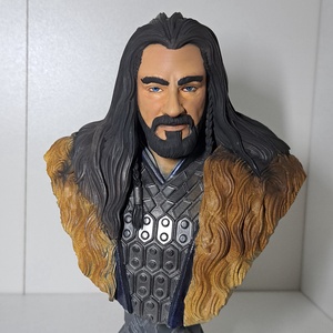 Hobbit-Thorin Oakenshield mellszobor/figura - Meska.hu