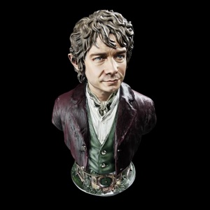 Gyűrűk Ura Hobbit Bilbo Baggings mellszobor, Otthon & Életmód, Dekoráció, Asztal és polc dekoráció, Könyvszobor, Mindenmás, MESKA