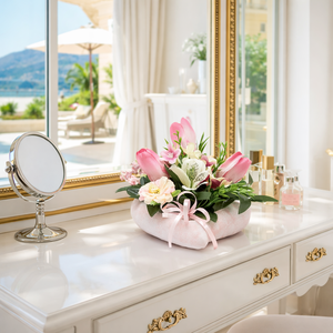 Pasztell tavaszi virágkompozíció kerámia kaspóban � kézműves dekoráció - otthon & életmód - dekoráció - asztal és polc dekoráció - asztaldísz - Meska.hu