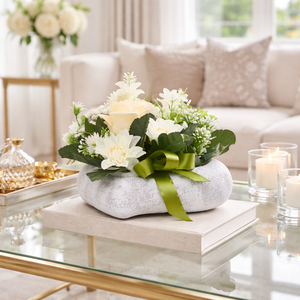 Elegáns fehér virágkompozíció kerámia kaspóban � letisztult kézműves asztaldísz - otthon & életmód - dekoráció - asztal és polc dekoráció - asztaldísz - Meska.hu