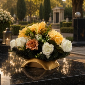 Sírdísz fehér rózsákkal és barack hortenziéval� elegáns kegyeleti dekoráció - otthon & életmód - vallás - temetkezési tárgy - sírdísz, kegyeleti dísz - Meska.hu