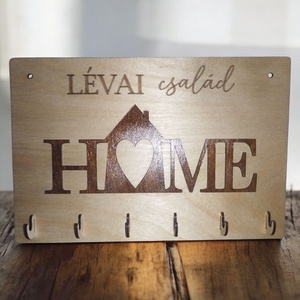 Egyedi, névre szóló fali kulcstartó � HOME felirattal, Otthon & Életmód, Dekoráció, Fali és függő dekoráció, Fali kulcstartó, Gravírozás, pirográfia, MESKA