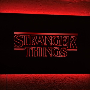 Stranger Things világító falikép - otthon & életmód - dekoráció - kép & falikép - fából készült kép - Meska.hu