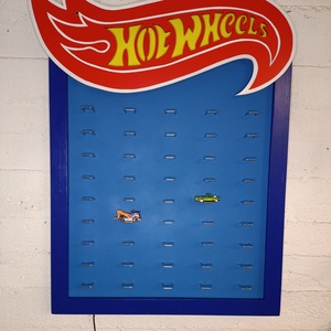 Hot Wheels kisautók fali tárolója ledes világítással - otthon & életmód - babaszoba, gyerekszoba - játéktároló - Meska.hu