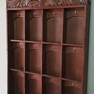 Falra szerelhető faragott kulcstartó. - baba - mama - babaszobabútor - polc, fogas - Meska.hu