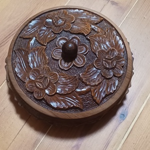 Faragott esztergálltt cukorka, vagy bármi tartó. - otthon & életmód - tárolás & rendszerezés - doboz - Meska.hu