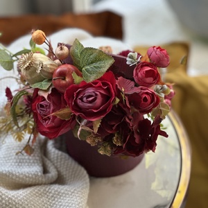 Őszi hangulat selyemvirág box-mákgubóval és almával - otthon & életmód - dekoráció - asztal és polc dekoráció - asztaldísz - Meska.hu