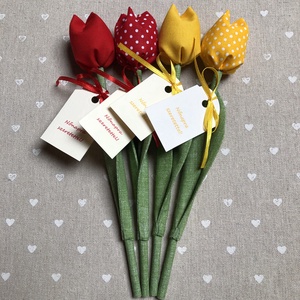 Nőnapi textil tulipánok / szett: 4 db/ ingyen ajándékkísérővel - Meska.hu