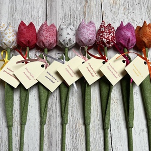Textil tulipán /szett: 8 db/ búcsúajándék óvó néninek, dadusnak - otthon & életmód - dekoráció - virágdísz és tartó - csokor & virágdísz - Meska.hu