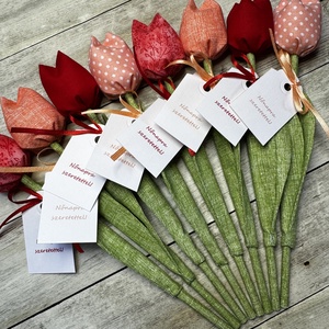 Nőnapi textil tulipánok / szett: 8 db/ ingyen ajándékkísérővel - otthon & életmód - dekoráció - virágdísz és tartó - csokor & virágdísz - Meska.hu
