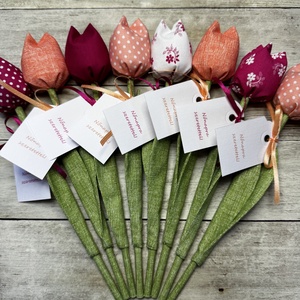 Nőnapi textil tulipánok / szett: 8 db/ ingyen ajándékkísérővel - Meska.hu