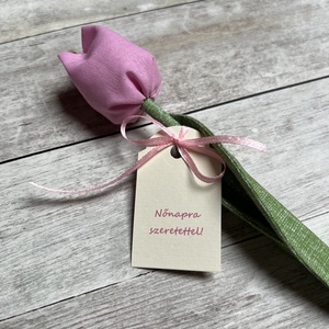 Nőnapi textil tulipán ingyen ajándékkísérővel, Otthon & Életmód, Dekoráció, Virágdísz és tartó, Csokor & Virágdísz, Varrás, MESKA