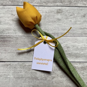 Textil tulipán- pedagógusnapra  - Meska.hu