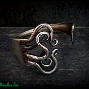 villa karkötő lobogás - ékszer - karkötő - karperec - Meska.hu