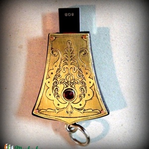 Pendrive swarovski kristállyal -  - Meska.hu