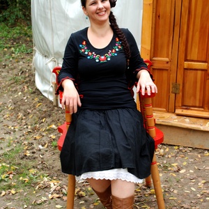 Matyó nemesasszony tölcsérujjú blúz fekete-színes - ruha & divat - női ruha - blúz - Meska.hu