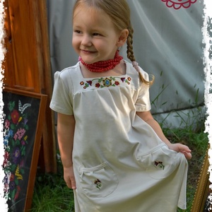 Kisasszonyka leányka ruha RU bézs-színes (rábaközi), Ruha & Divat, Babaruha & Gyerekruha, Ruha, Hímzés, Varrás, Meska