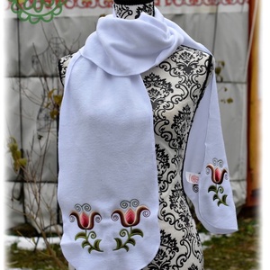 Fehérnép téli sál, táncoló kun tulipánokkal  hófehér - Meska.hu