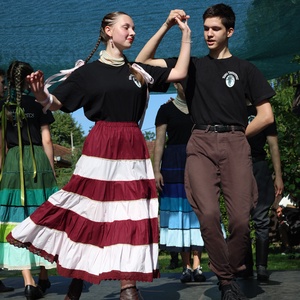 Vidéki szoknya � bordó csíkos - Meska.hu