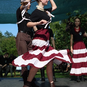 Vidéki szoknya � bordó csíkos - ruha & divat - női ruha - szoknya - Meska.hu