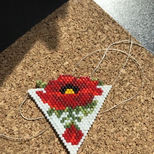 Pipacs mintás peyote medál - ékszer - nyaklánc - medálos nyaklánc - Meska.hu