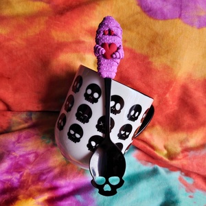 Fáslislány, szerelmes múmia koponyás kanál, ajándék bögrével - otthon & életmód - konyhafelszerelés, tálalás - tálalás - bögre & csésze - Meska.hu