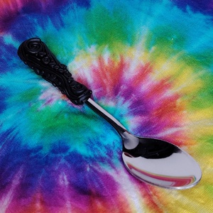 Fekete spirál díszítésű teáskanál - otthon & életmód - konyhafelszerelés, tálalás - tálalás - kanál & villa - Meska.hu