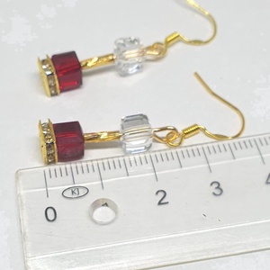 CUBE piros-fehér fülbevaló - ékszer - fülbevaló - lógó fülbevaló - Meska.hu