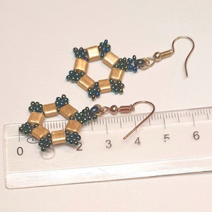 Irizáló zöld ékszerszett - ékszer - karkötő - gyöngyös karkötő - Meska.hu