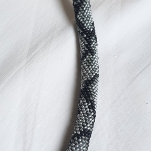 kígyó kapcsos karkötő - ékszer - karkötő - gyöngyös karkötő - Meska.hu