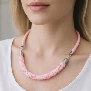 Rózsaszín álom, Ékszer, Nyaklánc, Medál nélküli nyaklánc, Ékszerkészítés, Horgolás, MESKA