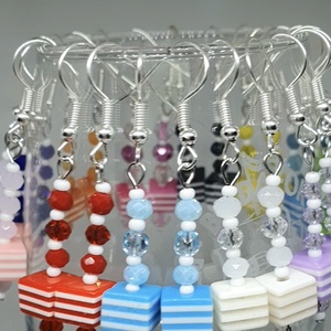 Csíkos fülbevalók - ékszer - fülbevaló - lógó fülbevaló - Meska.hu