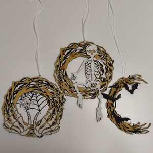 Halloweeni ajtó és ablakdíszek - otthon & életmód - dekoráció - halloween - halloweeni ajtódíszek és ablakdíszek - Meska.hu Halloweeni ajtó és ablakdíszek - otthon & életmód - dekoráció - halloween - halloweeni ajtódíszek és ablakdíszek - Meska.hu