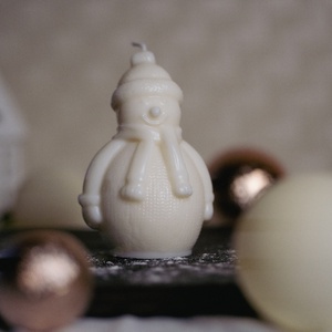 Hóember formagyertya, Karácsony, Karácsonyi lakásdekoráció, Karácsonyi illatgyertya, mécses, Gyertya-, mécseskészítés, MESKA