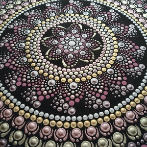 Pontozott mandala - Rózsaszín kör alakú - otthon & életmód - dekoráció - kép & falikép - vászonkép - Meska.hu