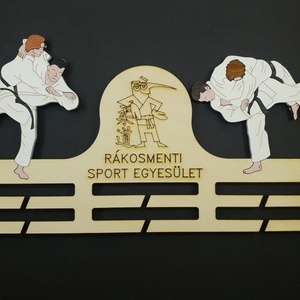 Egyedi logós éremtartó, judo, festett, 30cm - otthon & életmód - dekoráció - fali és függő dekoráció - falra akasztható dekor - Meska.hu