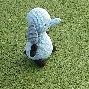 Amma a kék elefánt - amigurumi mesefigura - játék & sport - plüssállat & játékfigura - plüss mesefigurák - Meska.hu
